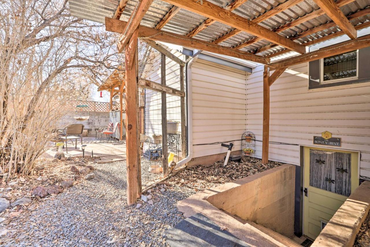 Cozy And Vintage Cedar City Apartment With Fire Pit! Ngoại thất bức ảnh
